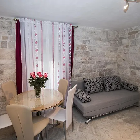Romić Apartament *