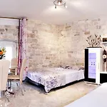 Romic Omis