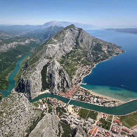 Romic Apartment Omis